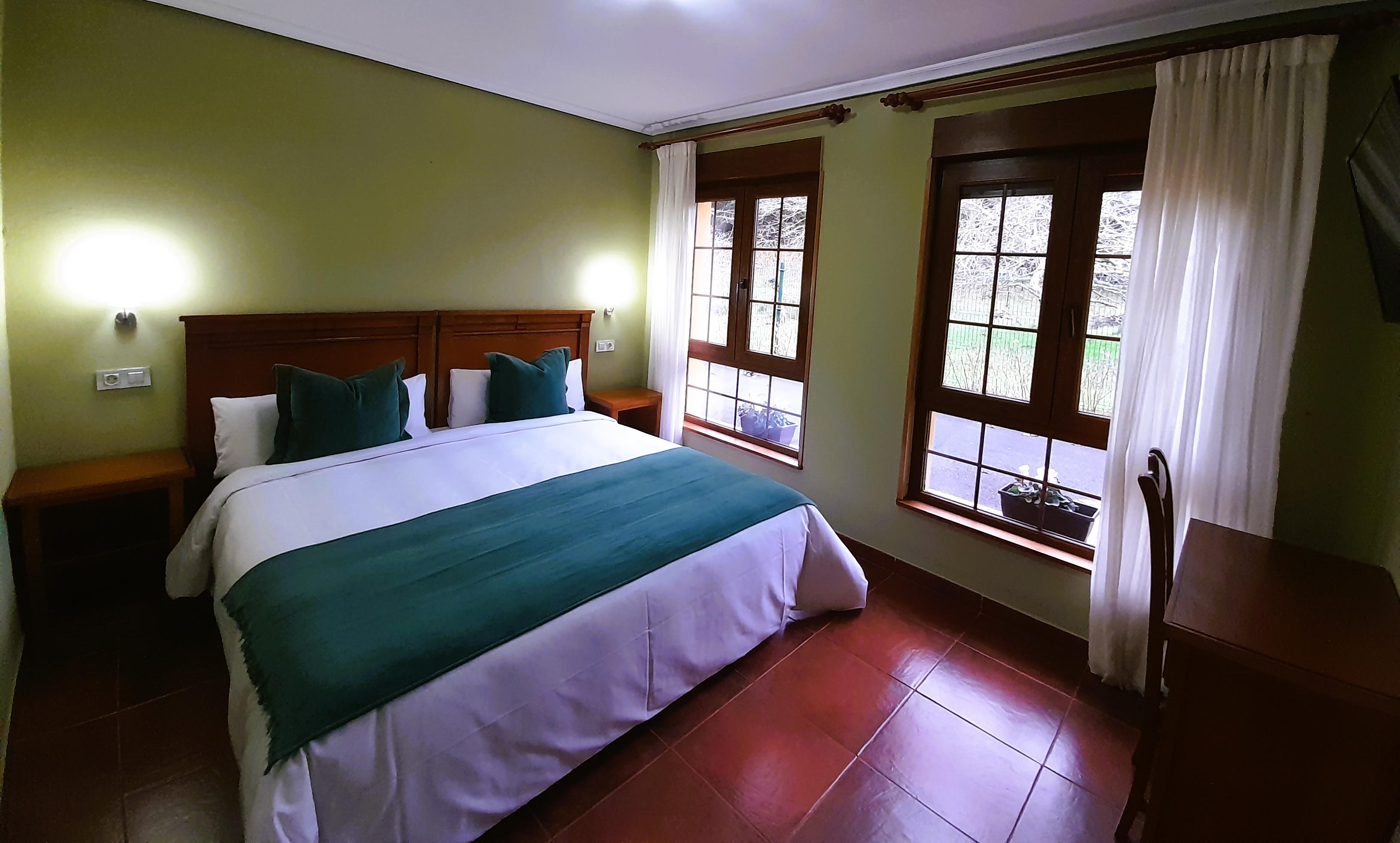 Hotel Pugide Llanes Extérieur photo