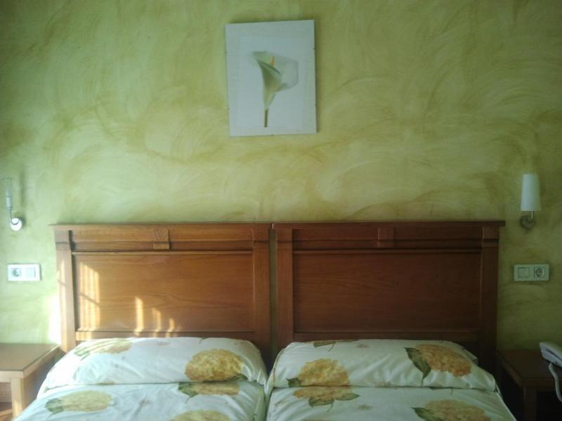 Hotel Pugide Llanes Extérieur photo